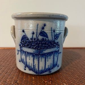 Salmon Falls Stoneware Blueberry Crock with Handles, 1999
